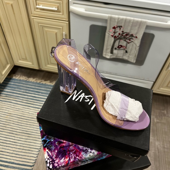 Nasty Gal Heels - Picture 5 of 5